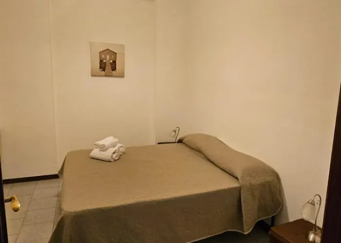 Cconforthotels Dimora Cavour 3* בארי